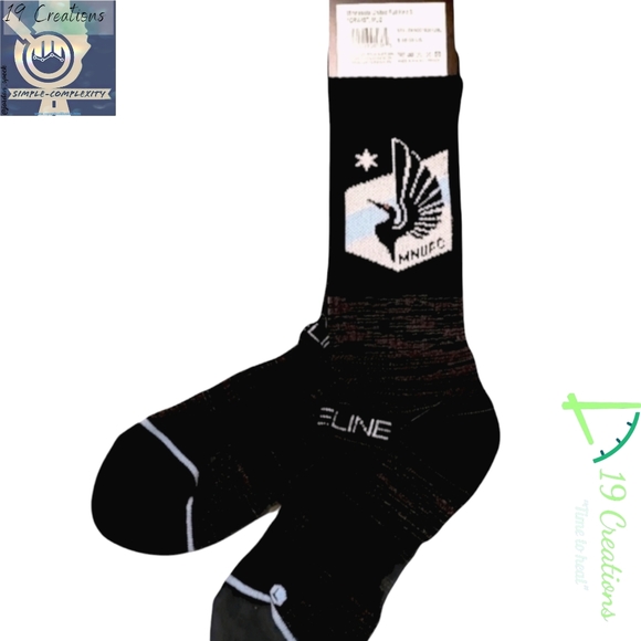 (NWT) Strideline crew height socks MLS- Size M/L - Picture 3 of 3